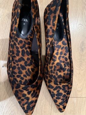 Zara Leopard-Print Pointed Flats - Brown & Black